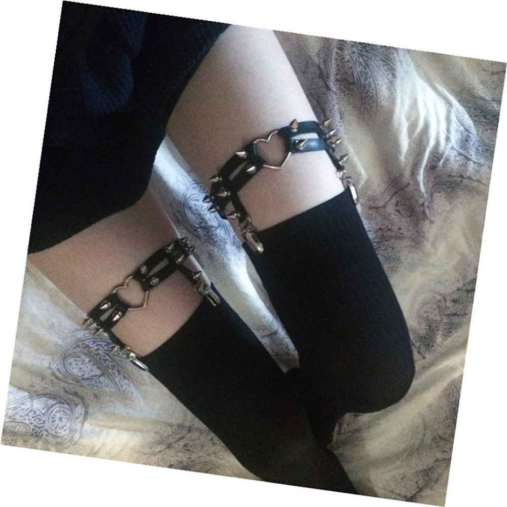 1Pcs Women Punk Goth Heart PU  - Body Jewelry In Bulk recension och pris